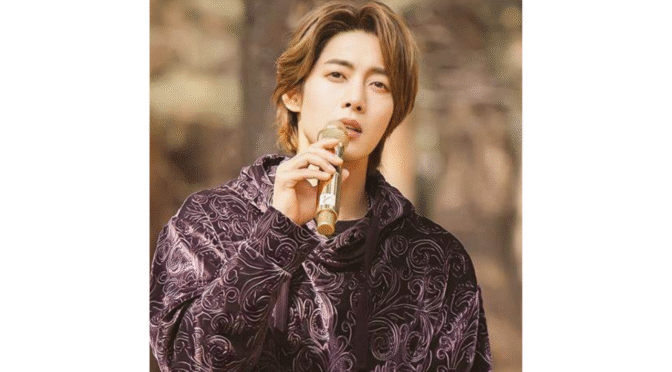 Kim Hyun Joong Bikin Heboh dengan Video Pesepeda Jatuh di Kota Tua Jakarta